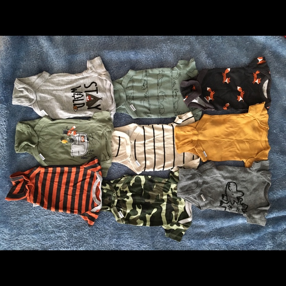 NEW Carter’s preemie boys’ onesies